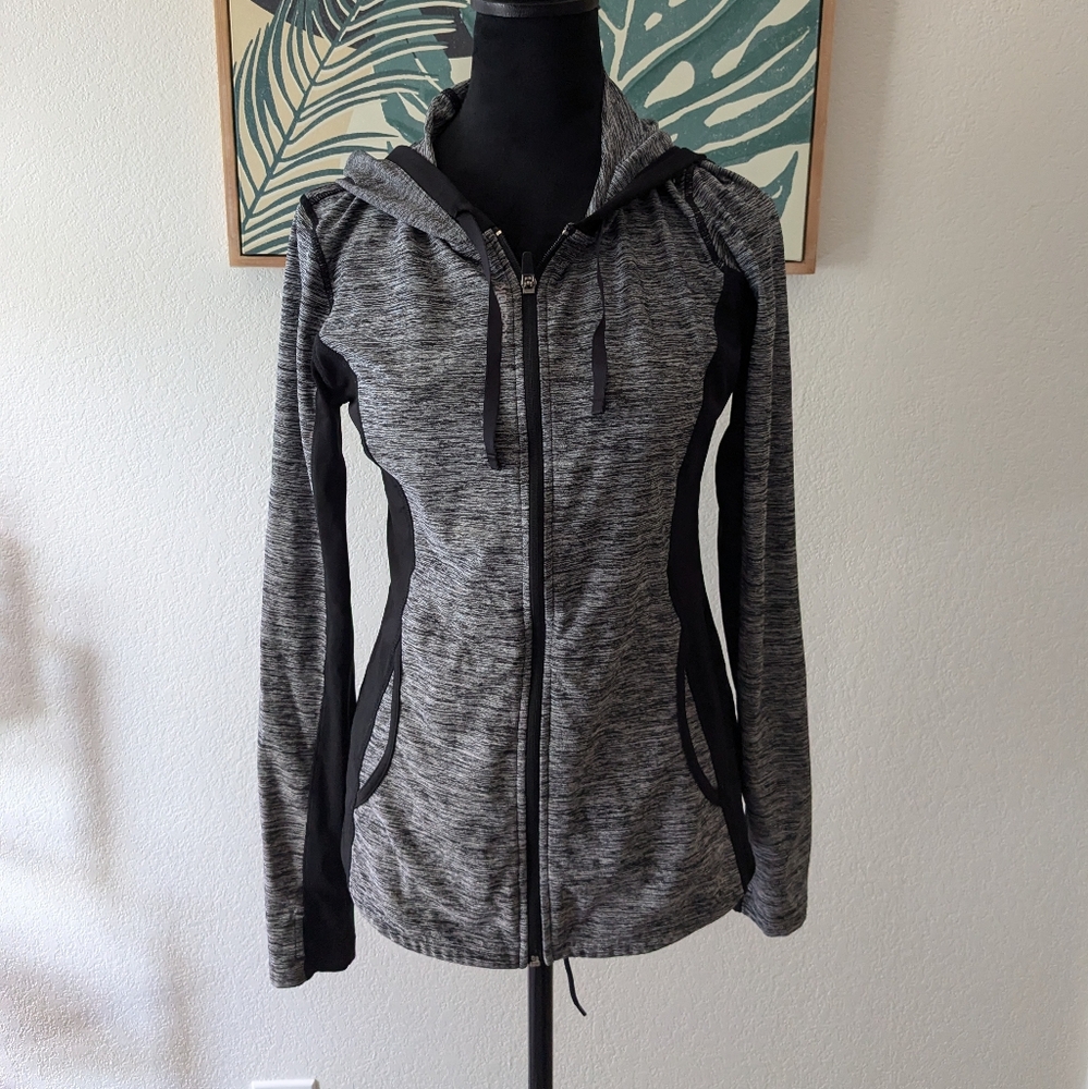 Women's Reebok zip up hoodie size S EUC